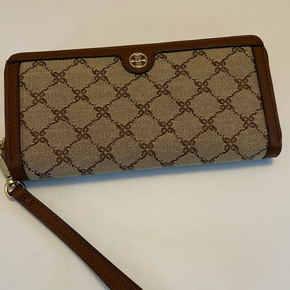 Nine West Wristlet Wallet Brown with Monogram Pattern 3 Compartments Zipper - Picture 1 of 12